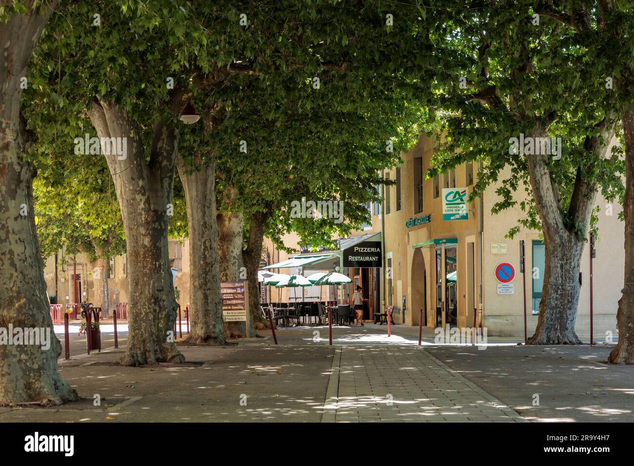 Straßenszene Riez Forcalquier Alpes-de-Haute-Provence Provence-Alpes-Cote d'Azur Frankreich Stockfoto