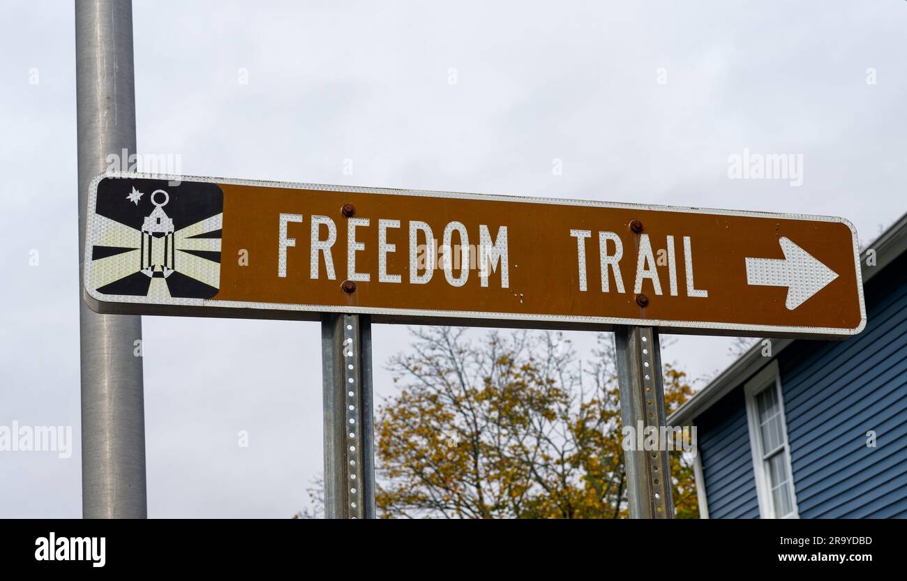 Danbury, CT - 17. Oktober 2022: Der Connecticut Freedom Trail zeigt historische Stätten der Black, darunter den Geburtsort des Abolitionisten John Brown und FO Stockfoto