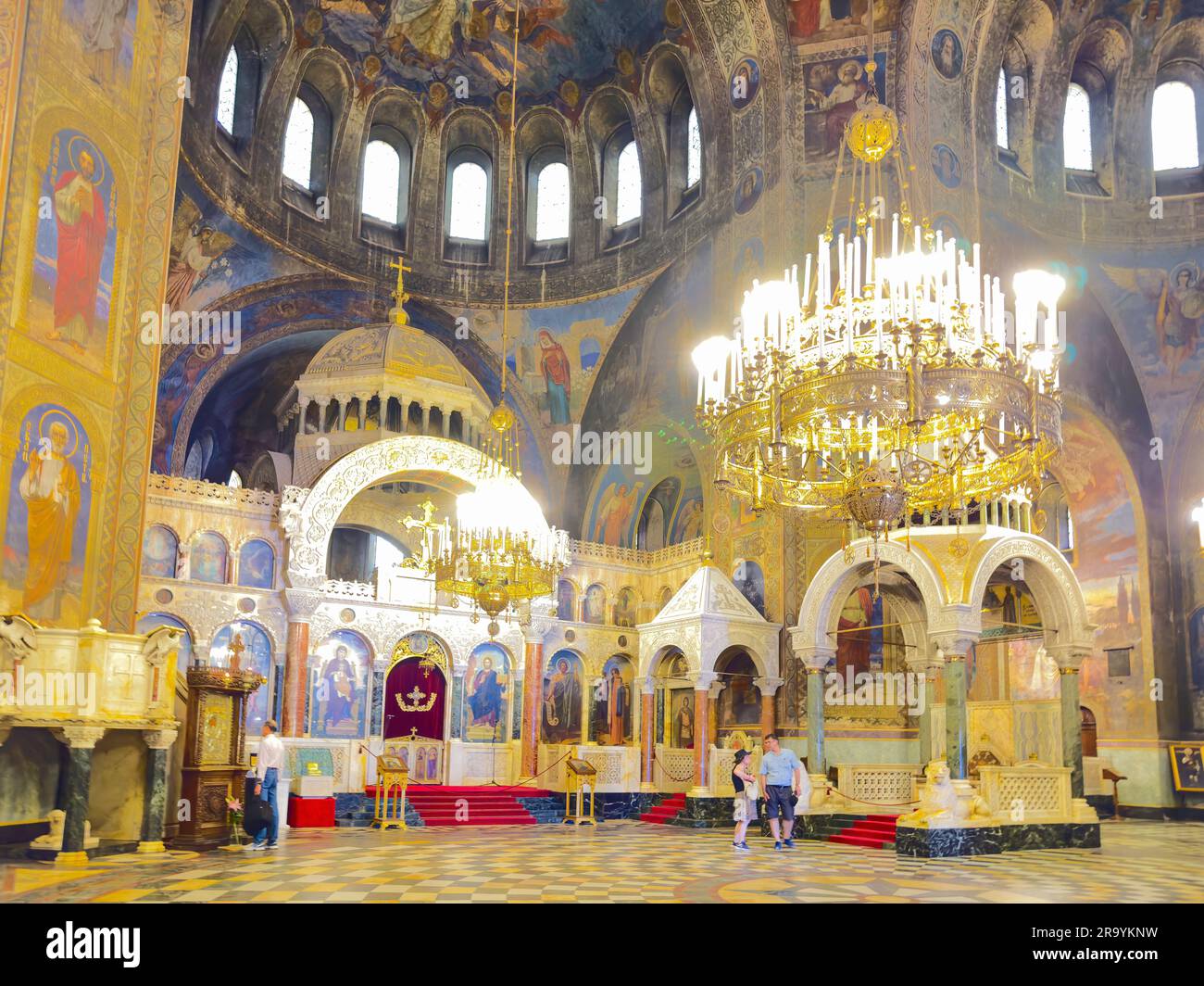 Das Innere der St. Alexander-Nevsky-Kathedrale, St. Alexander-Nevsky-Platz, Stadtzentrum, Sofia, Republik Bulgarien Stockfoto