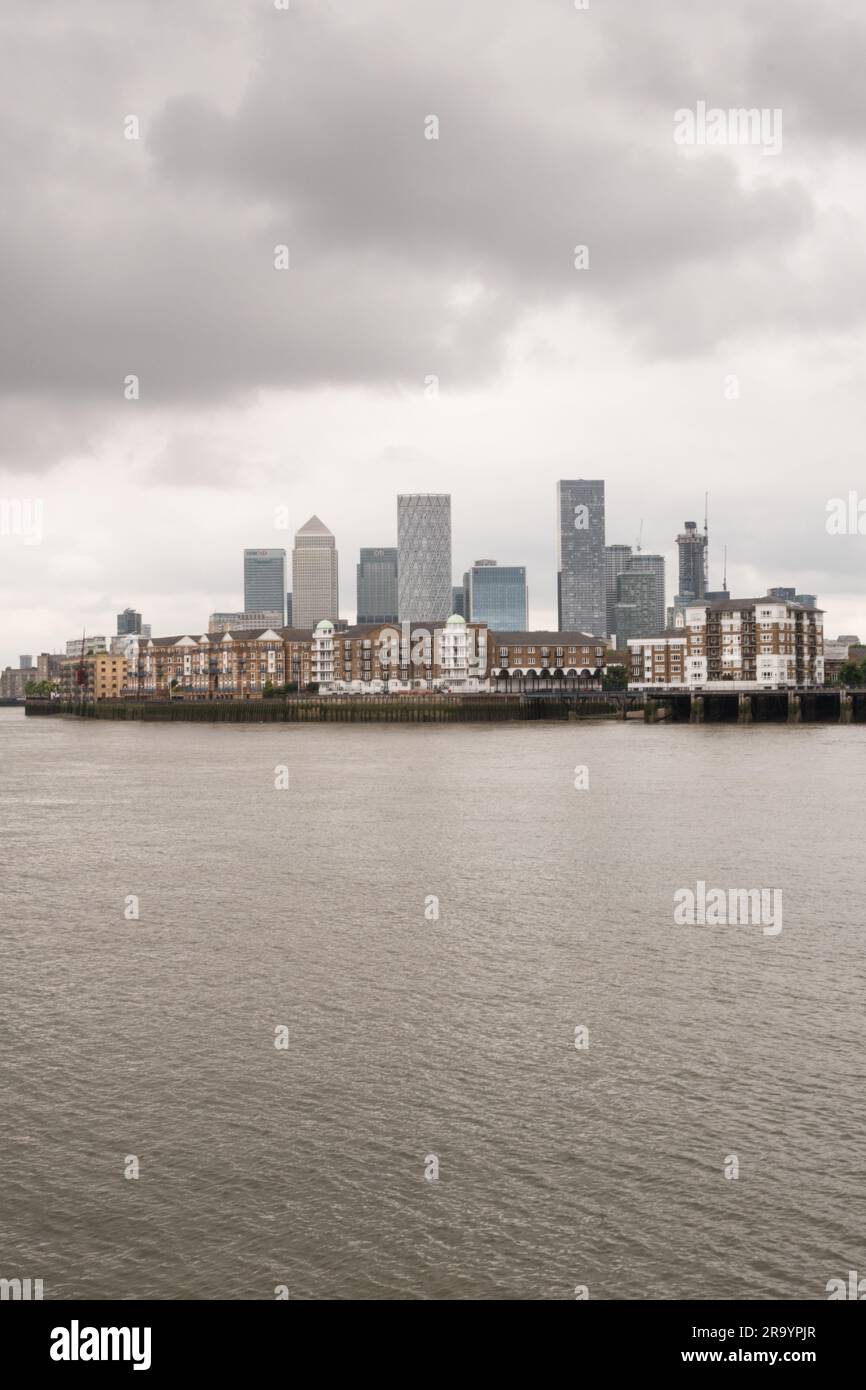 Wolkenkratzer und die Skyline von London, Canary Wharf, London, England, Großbritannien Stockfoto