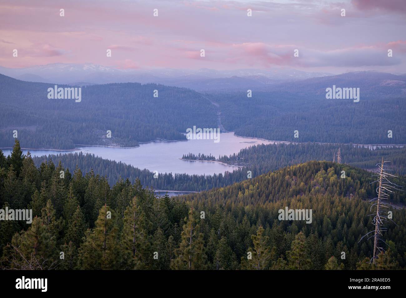 Union Valley Stausee im El Dorado County, Kalifornien, von der Aussichtsplattform Big Hill Stockfoto