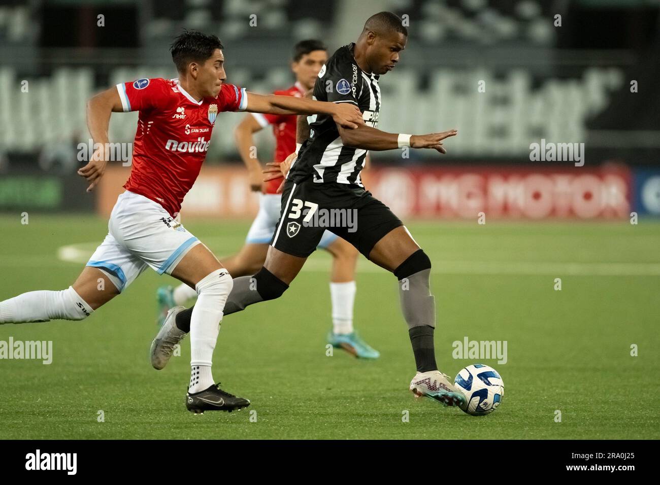 Rio De Janeiro, Brasilien. 29. Juni 2023. RJ - RIO DE JANEIRO - 06/29/2023 - COPA SUL-AMERICANA 2023, BOTAFOGO X MAGALLANES - Junior Santos Spieler von Botafogo während eines Spiels gegen Magallanes im Engenhao Stadion für die Copa Sudamericana 2023 Meisterschaft. Foto: Jorge Rodrigues/AGIF/Sipa USA Guthaben: SIPA US/Alamy Live News Stockfoto