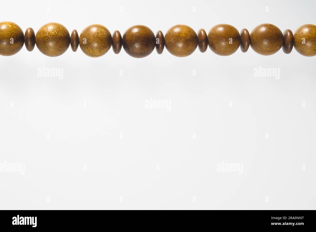 Schönen Holzperlen Halskette, mit Platz für Text kopieren Stockfoto