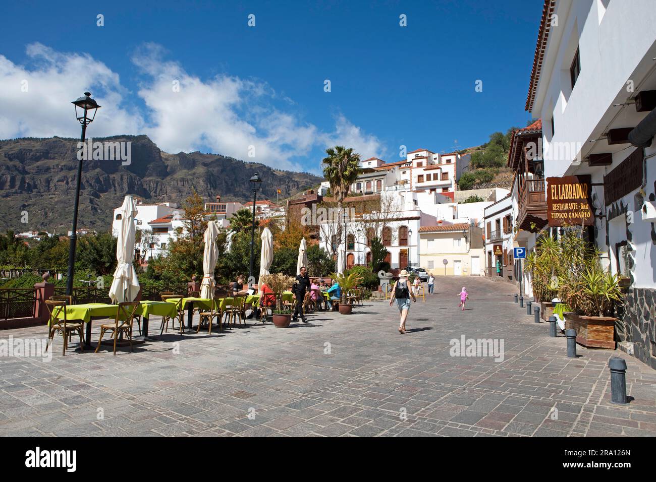 Traditionelle Allee in Tejeda, Provinz Las Palmas, Gran Canaria, Kanarische Inseln, Spanien Stockfoto