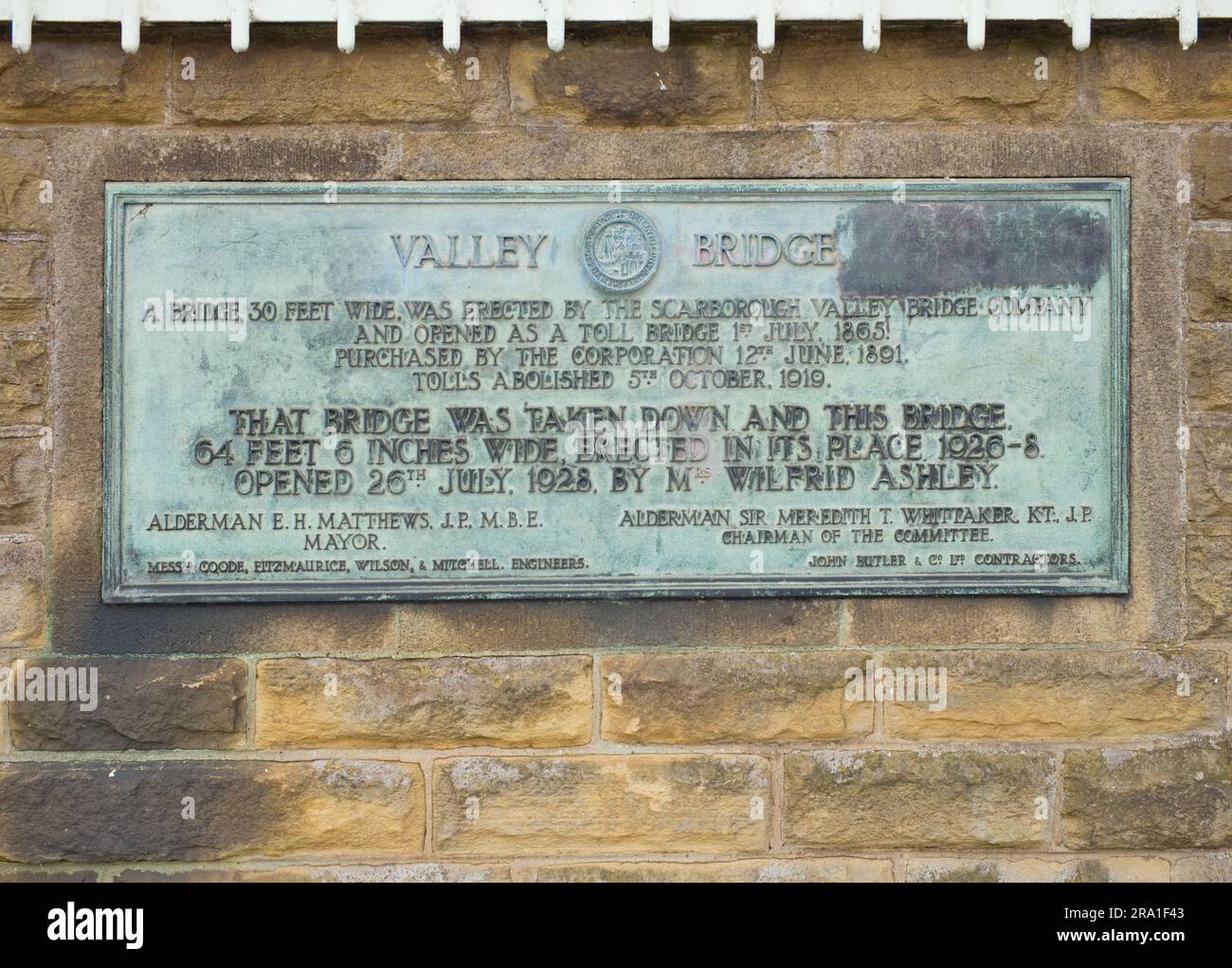 In der Anzeigetafel wird beschrieben, wie die neue Valley Bridge 1928 die alte ersetzt hat Stockfoto