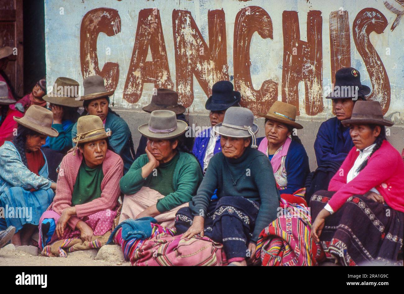 Peru, Treffpunkt in der Nähe des Titicacasees der Frauen des Dorfes Sicuani. Stockfoto