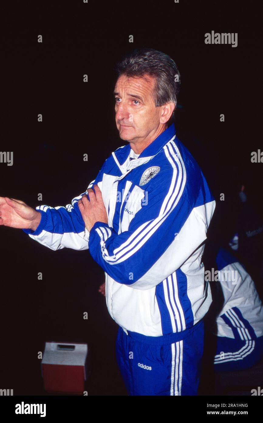 Hannes Löhr, deutscher Fußballspieler und Fussballtrainer, im