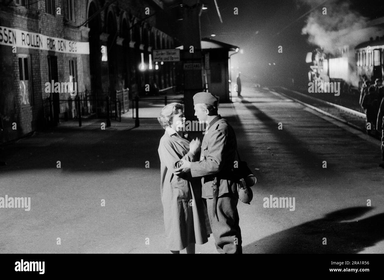 Nachts wenn der Teufel kam, Spielfilm, Deutschland 1957, Regie: Robert Siodmak, Darsteller: Annemarie Düringer, Claus Holm Stockfoto