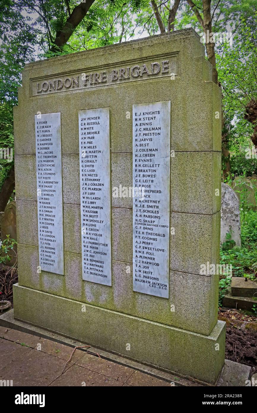 London Feuerwehr - das Feuerwehrdenkmal, auf dem Highgate Cemetery, Swain's Lane, London, England, UK, N6 6PJ Stockfoto