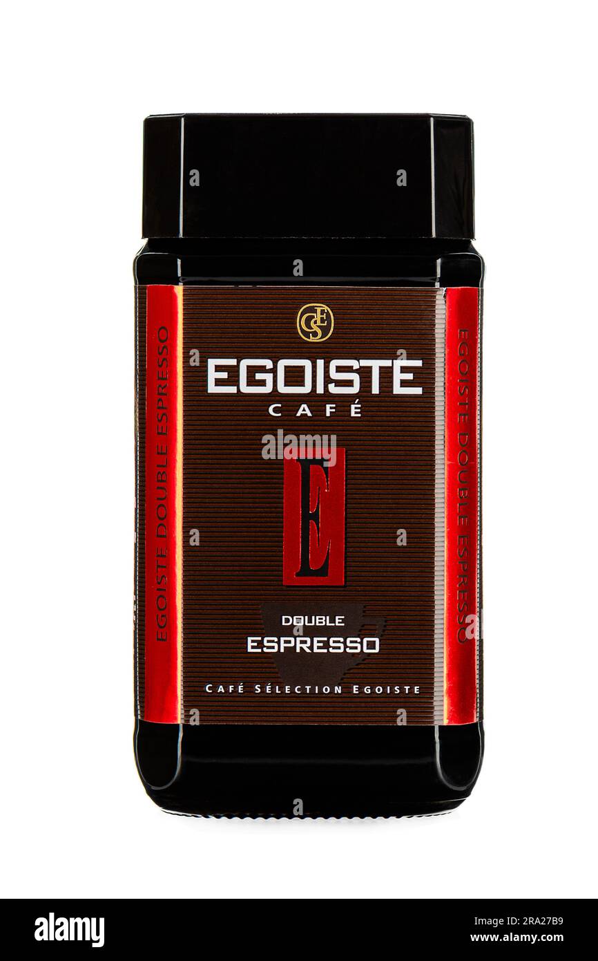 Moskau, Russland, 28. Juni 2023: Geschlossene Dose mit gefriergetrocknetem Instantkaffee EGOISTE Double Espresso, Hersteller Hamburg, Deutschland. Speicherplatz kopieren. Stockfoto