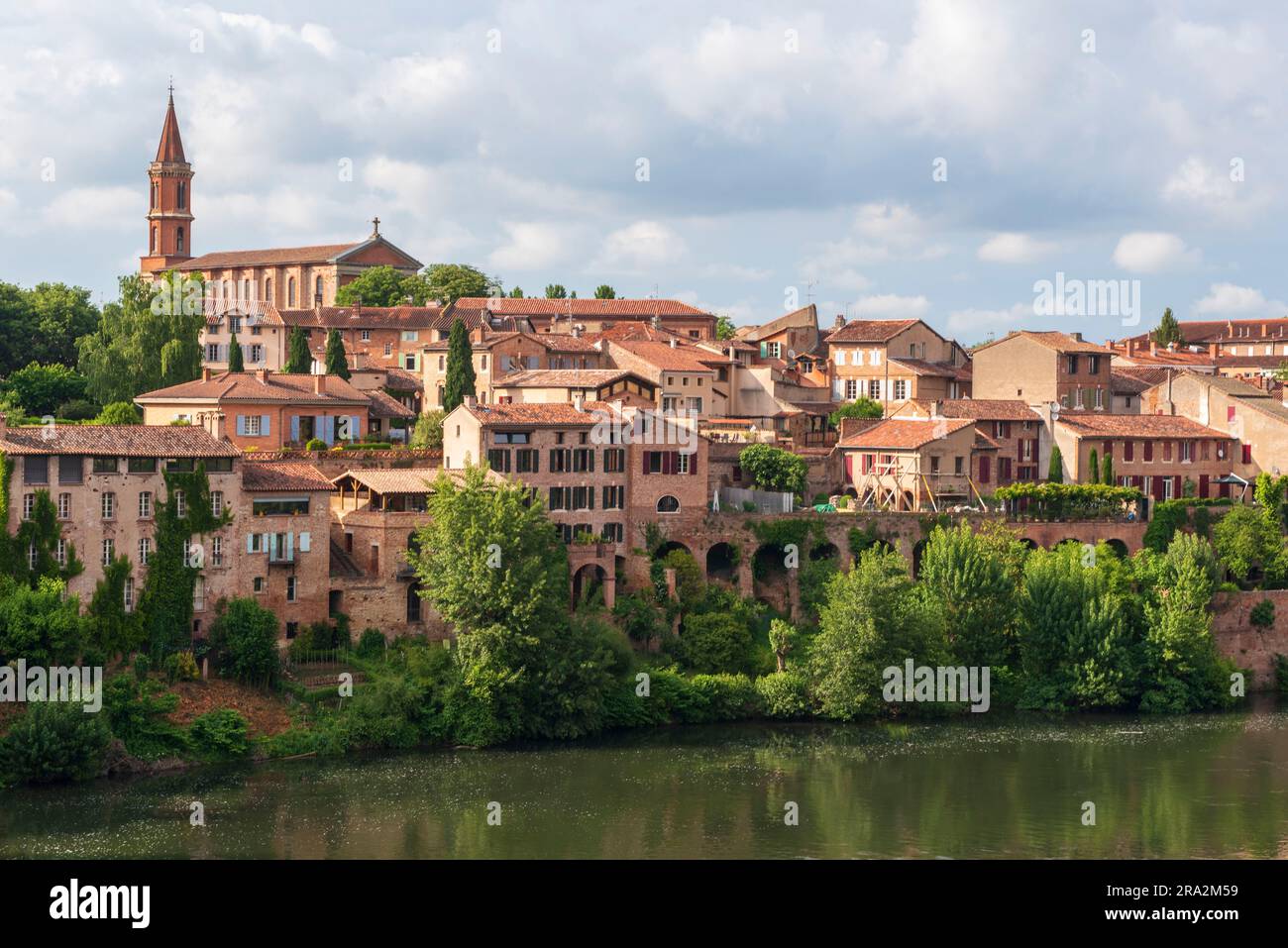 Frankreich, Tarn, Albi, Bischofsstadt, die zum UNESCO-Weltkulturerbe gehört, die Tarn Stockfoto