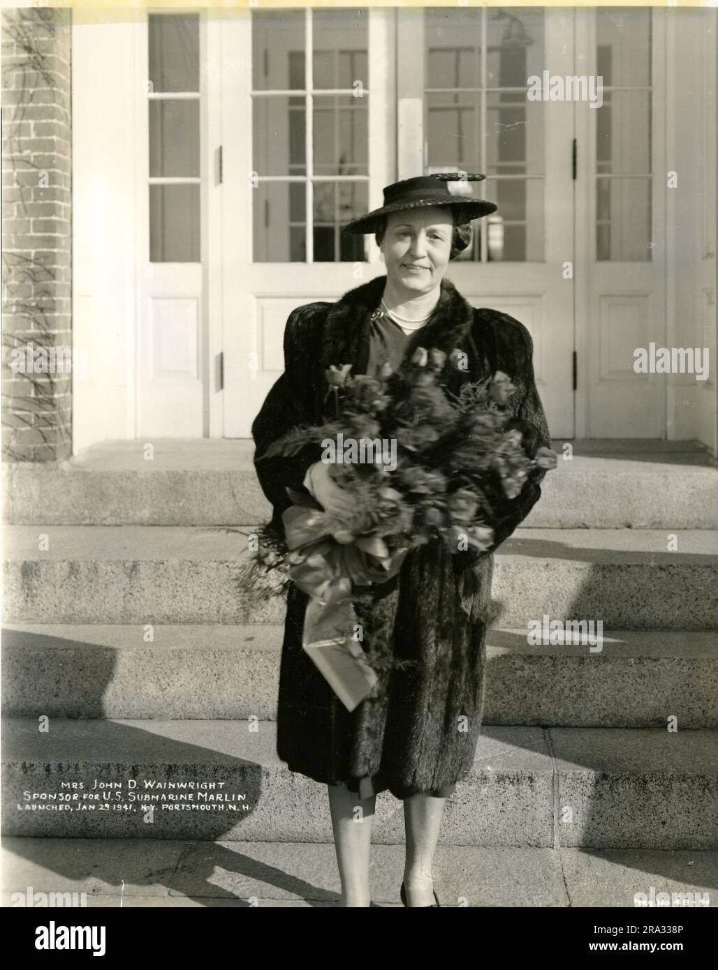 Mrs. John D. Wainwright. Originalunterschrift: Mrs. John D. Wainwright, Sponsor der USA U-Boot Marlin, Navy Yard, Portsmouth, NH... 1941-01-29T00:00:00. Stockfoto