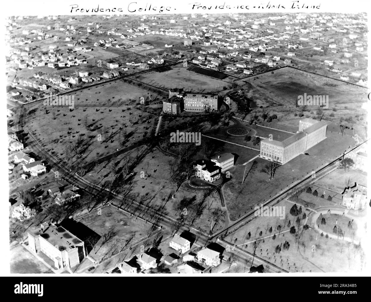 Blick aus der Vogelperspektive auf das Rear of Providence College in Providence, Rhode Island. Providence College, Providence, Rhode Island. 1944-01-01T00:00:00. Stockfoto