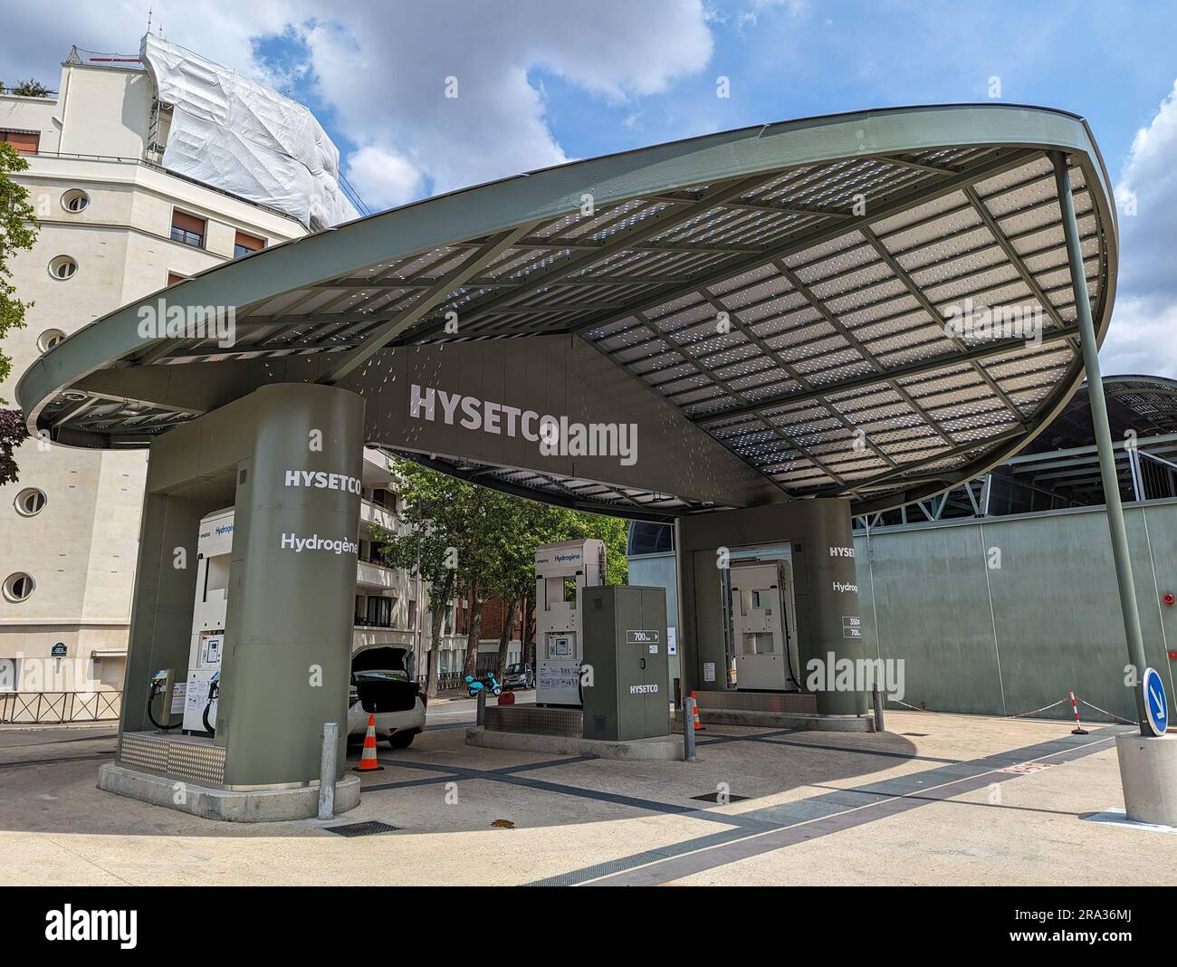 Die Wasserstoffstation des französischen Unternehmens Hysetco beabsichtigte, Fahrzeuge mit Wasserstoff als Kraftstoff aufzuladen Stockfoto