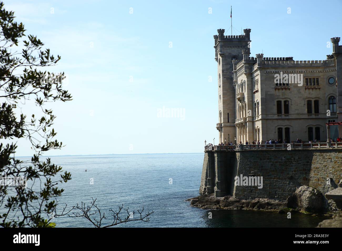 Trieste castello di Miramare affacciato sul Mare Adriatico Stockfoto