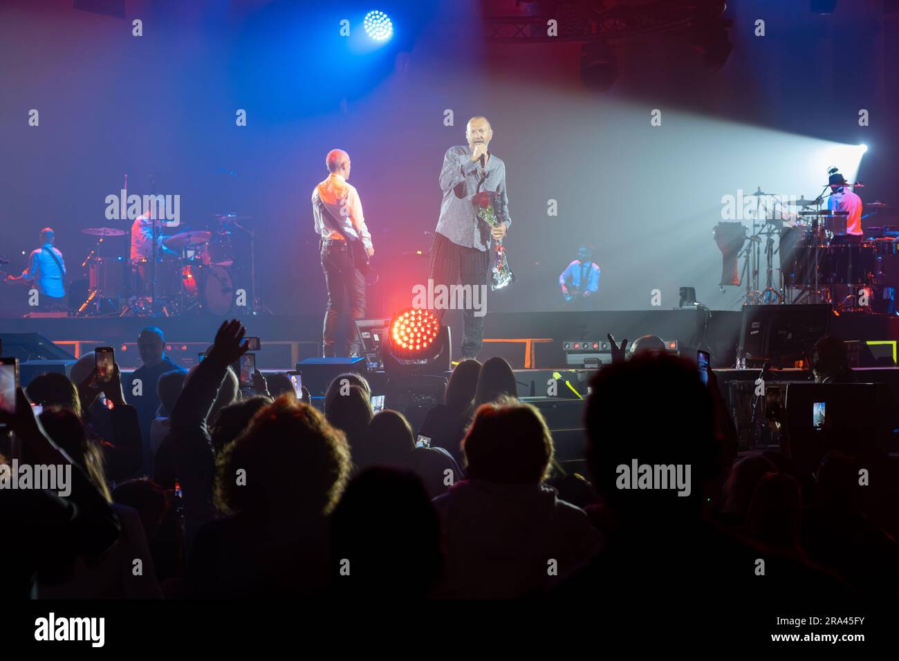 Der italienische Sänger Biagio Antonacci tritt während seines Live-Auftritts in der Grana Padano Arena in Mantua für seine Palco Centrale Tour am 11. Mai 2023 in Mantua auf. Stockfoto