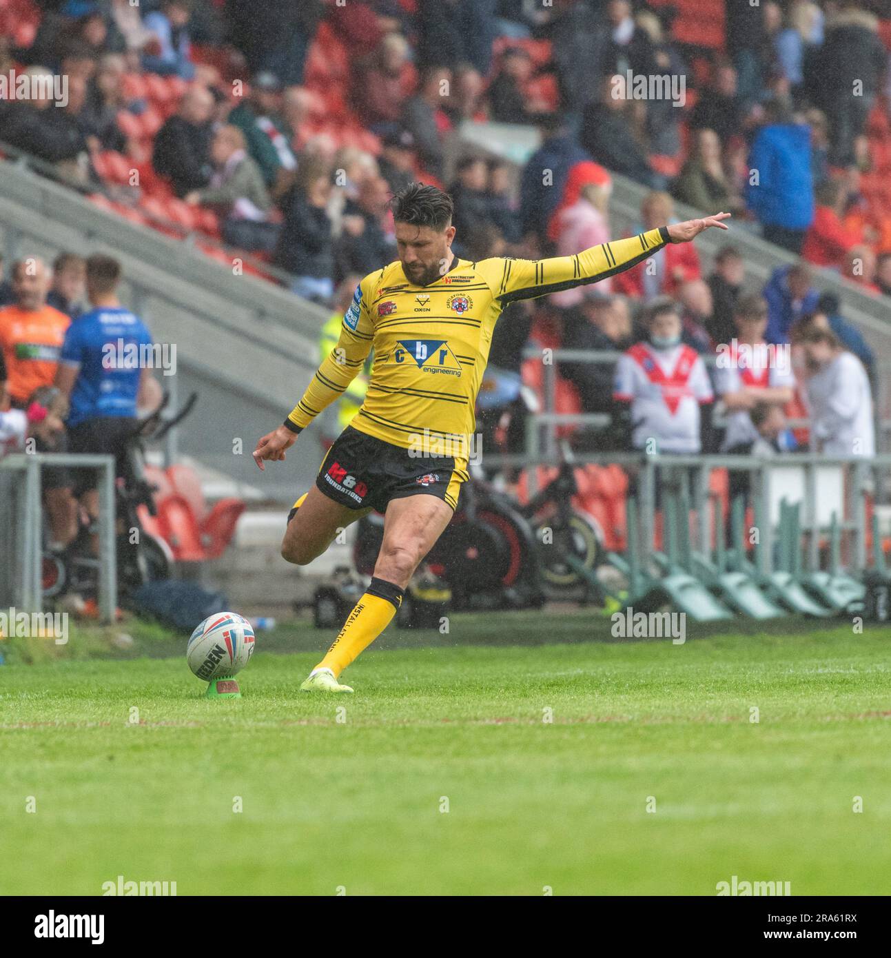 St. Helens, Merseyside, England, 30. Juni 2023. Castlefords Gareth Widdop wärmt sich vor dem Spiel auf, während der St. Helens Rugby Football Club V Castleford Tigers im Totally Wicked Stadium, der Betfred Super League (Kreditbild: ©Cody Froggatt/Alamy Live News) Stockfoto