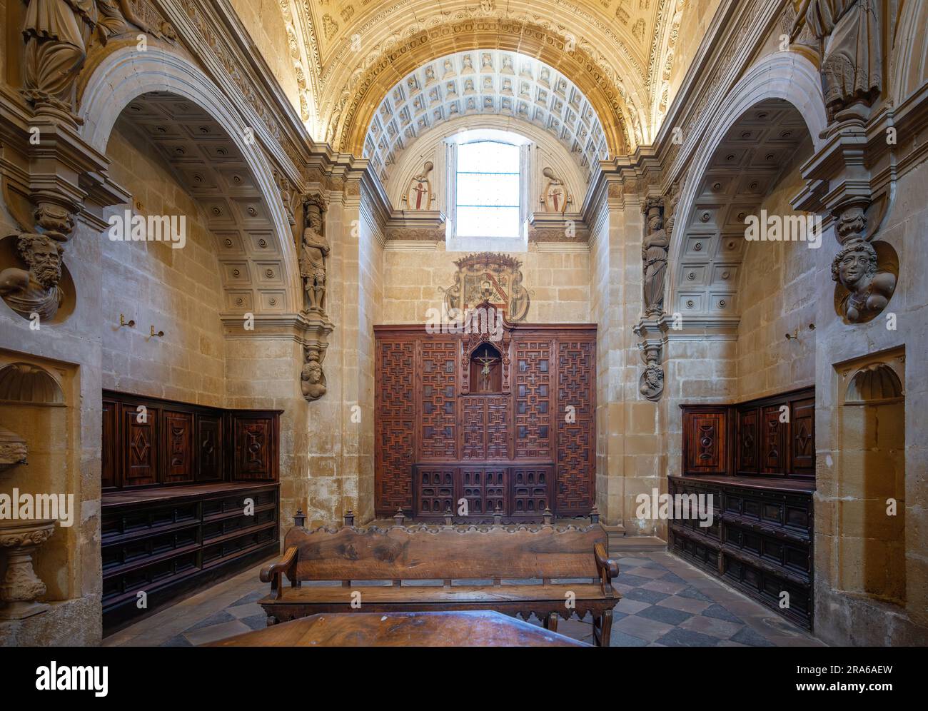 Sakristei in der Heiligen Kapelle des Erlösers (Sacra Capilla del Salvador) - Ubeda, Jaen, Spanien Stockfoto