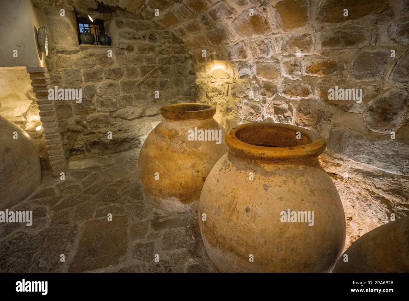 Kellereien und Öfen in der Synagoge des Wassers - Ubeda, Jaen, Spanien Stockfoto