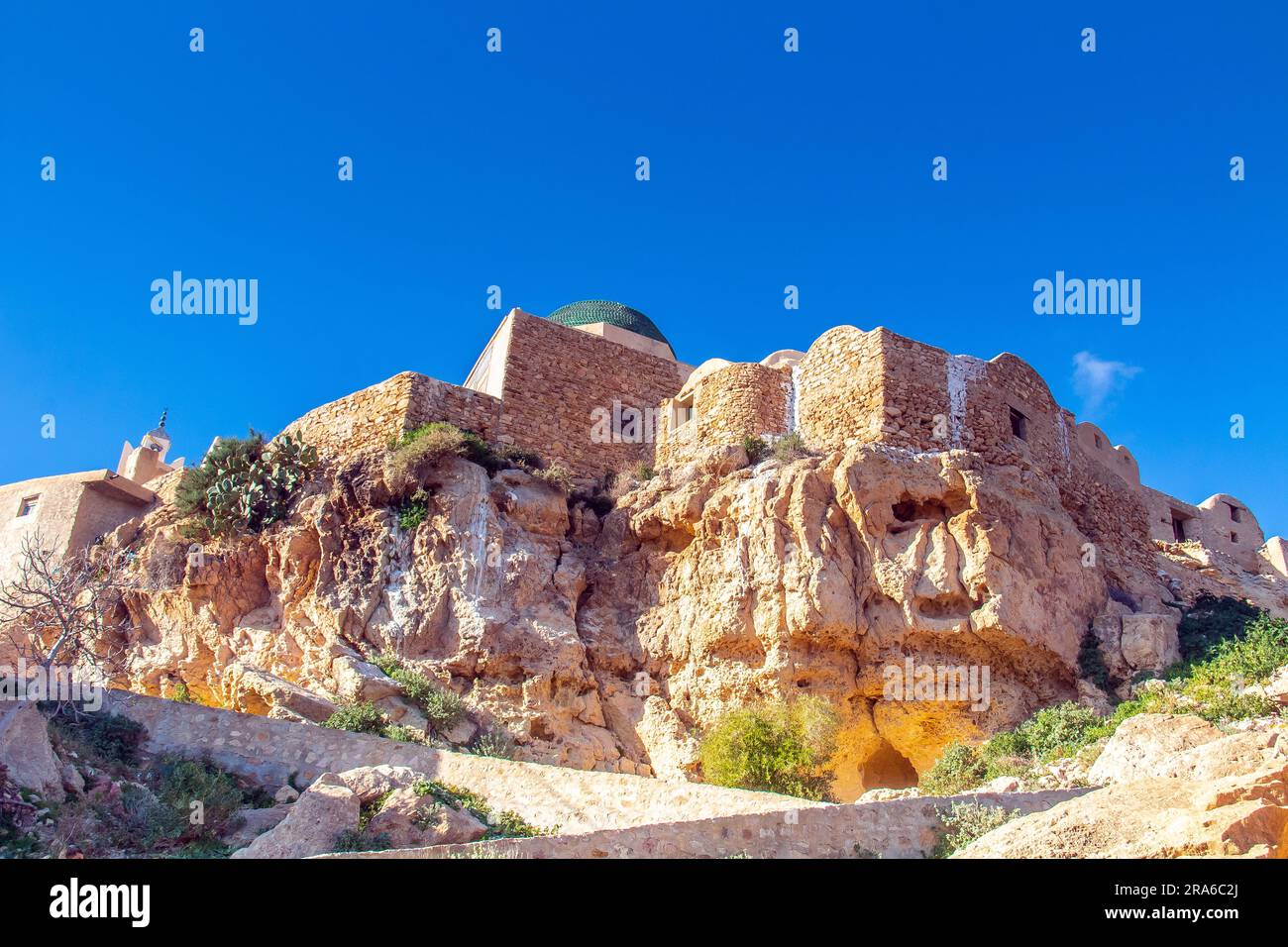 Antikes Berberdorf in der Bergregion Takrouna, Sousse, Tunesien. Stockfoto