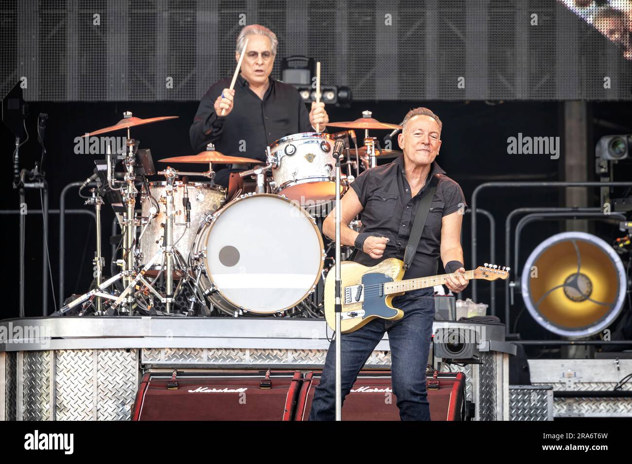 Oslo, Norwegen. 30. Juni 2023. Der amerikanische Sänger, Songwriter und Musiker Bruce Springsteen führt ein Live-Konzert mit der E Street Band in Voldslokka in Oslo auf. (Foto: Gonzales Photo/Alamy Live News Stockfoto