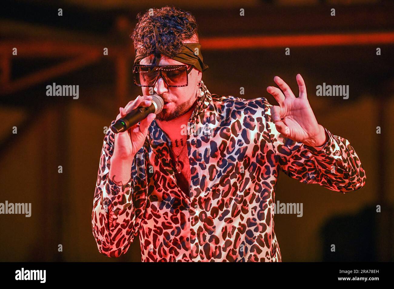 Dante Spinetta: Latin Funk Tour 2023 Uhr Stockfoto