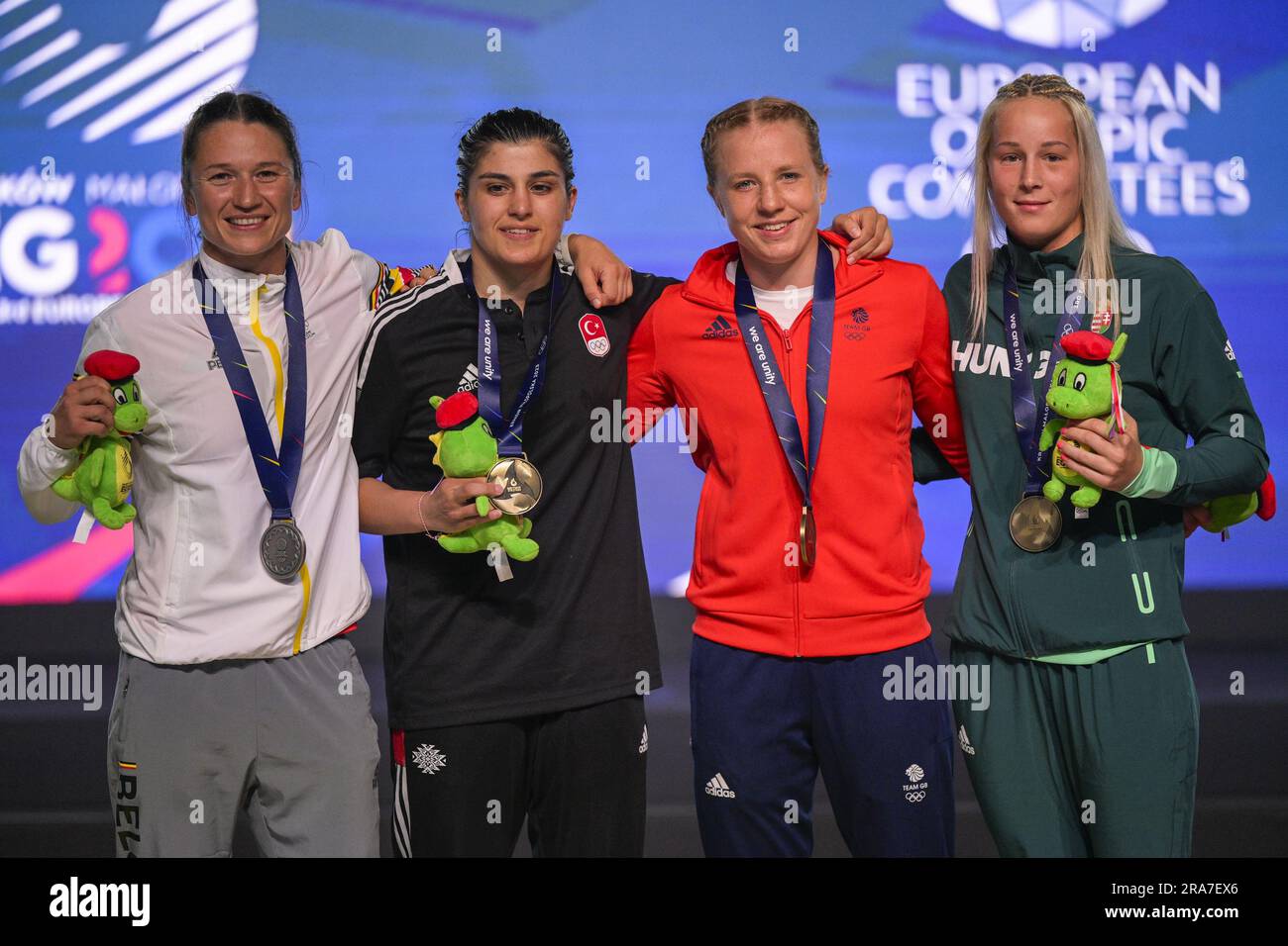 Krakau, Polen. 01. Juli 2023. Der belgische Boxer Oshin Derieuw, der türkische Boxer Busenaz Surmeneli, der britische Boxer Rosie Joy Eccles und die ungarische Boxerin Anna Luca Hamori bildeten sich auf dem Podium nach dem Frauenboxwettbewerb -66kg bei den Europaspielen in Krakau, Polen, am Samstag, den 01. Juli 2023. Die Europaspiele 3., informell bekannt als Krakau-Malopolska 2023, sind eine geplante internationale Sportveranstaltung, die vom 21. Juni bis 02. Juli 2023 in Krakau und Malopolska, Polen, stattfindet. BELGA FOTO LAURIE DIEFFEMBACQ Kredit: Belga News Agency/Alamy Live News Stockfoto