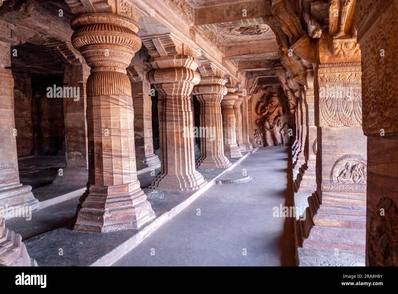 Vishnu Avatar Inkarnation Narasimha in Cave 3, Badami, Karnataka, Südindien, Indien, Asien Stockfoto