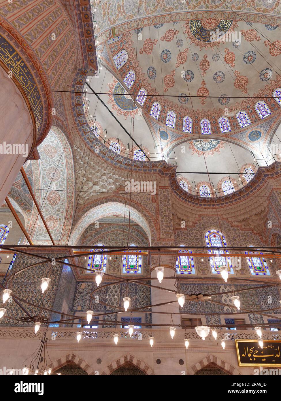 Sultan Ahmed aka Blaue Moschee im Inneren, Sultanahmet, Istanbul, Türkei Stockfoto