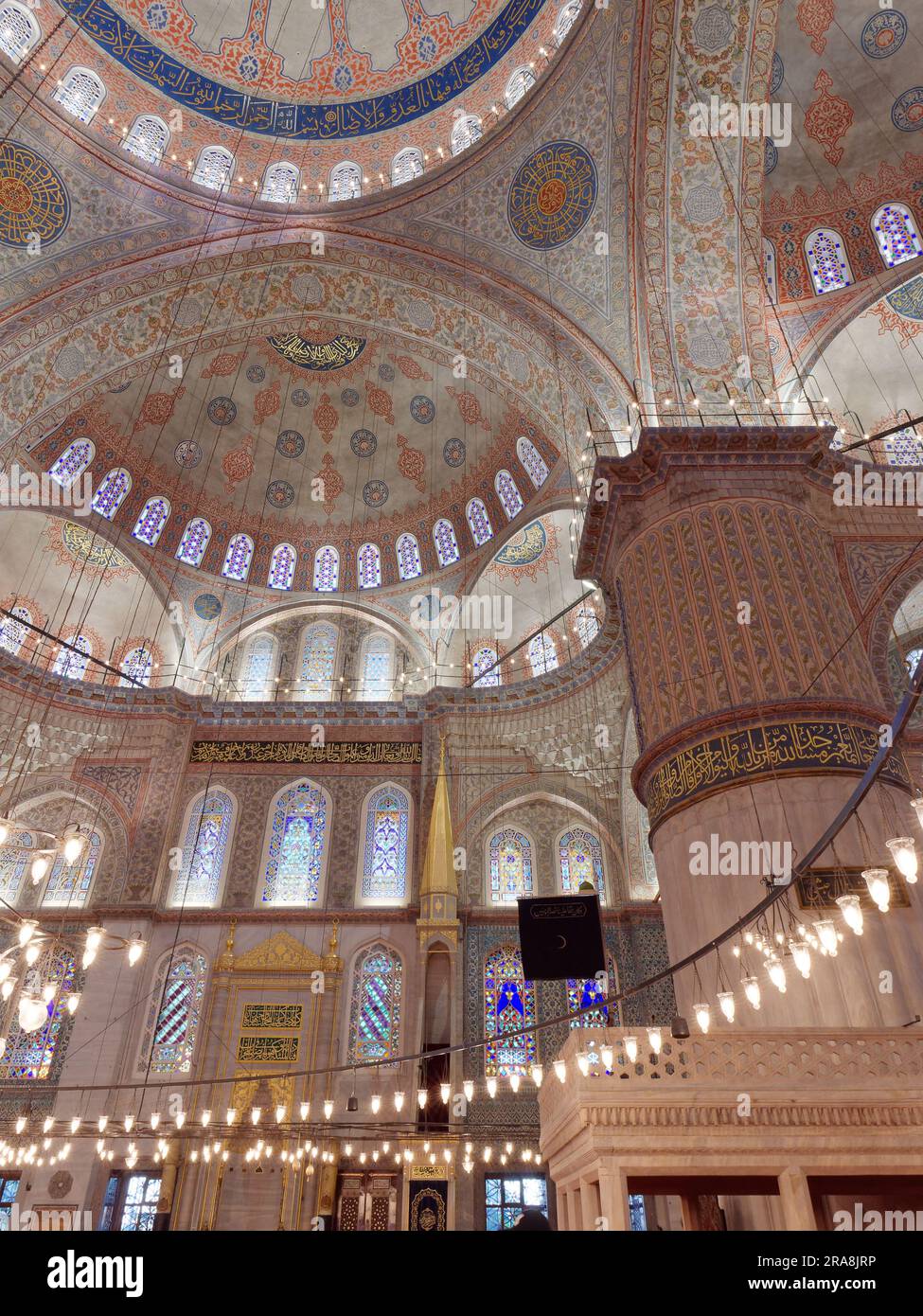 Sultan Ahmed aka Blaue Moschee im Inneren, Sultanahmet, Istanbul, Türkei Stockfoto