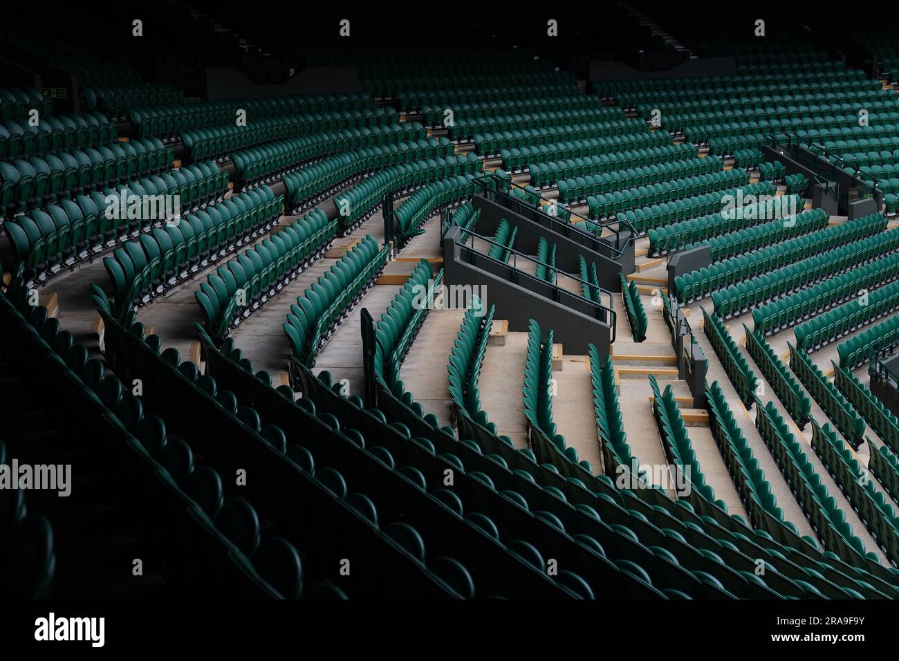 Ein allgemeiner Blick auf den All England Lawn Tennis and Croquet Club in Wimbledon, vor den Meisterschaften, die am Montag beginnen. Foto: Sonntag, 2. Juli 2023. Stockfoto