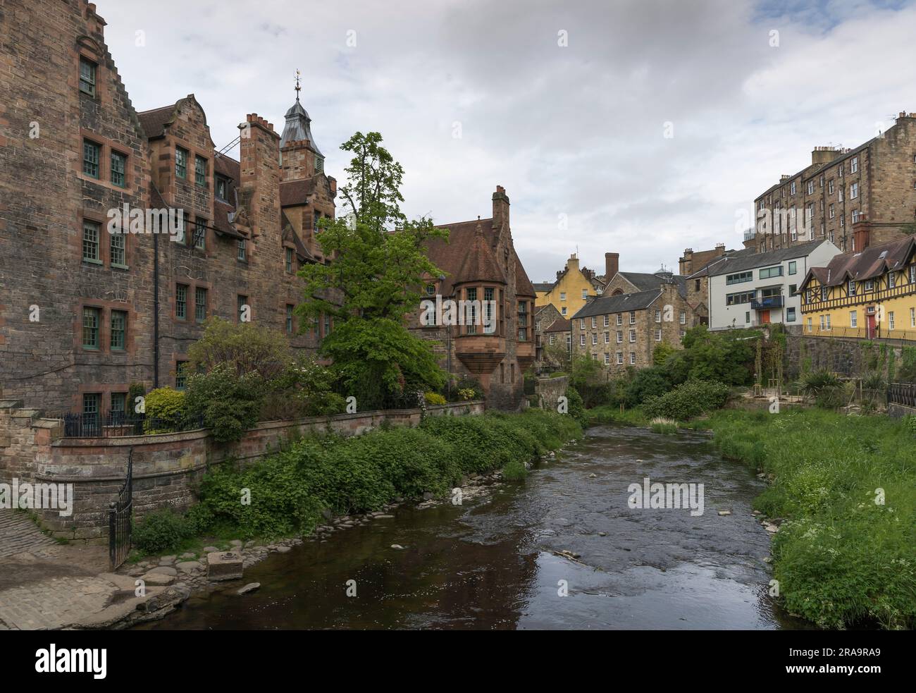 Historische Gebäude von Dean Village in Edinburgh. Stockfoto