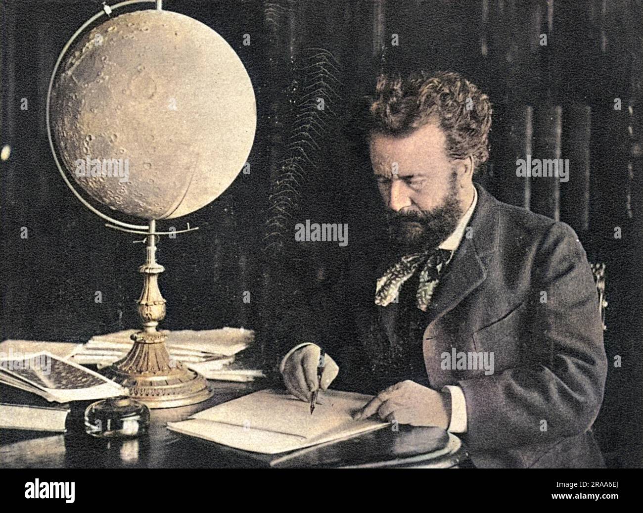 CAMILLE FLAMMARION, französische Astronomin und erfolgreiche Autorin von Büchern der Volkswissenschaften, 1890 fotografiert. Datum: 1842 - 1925 Stockfoto