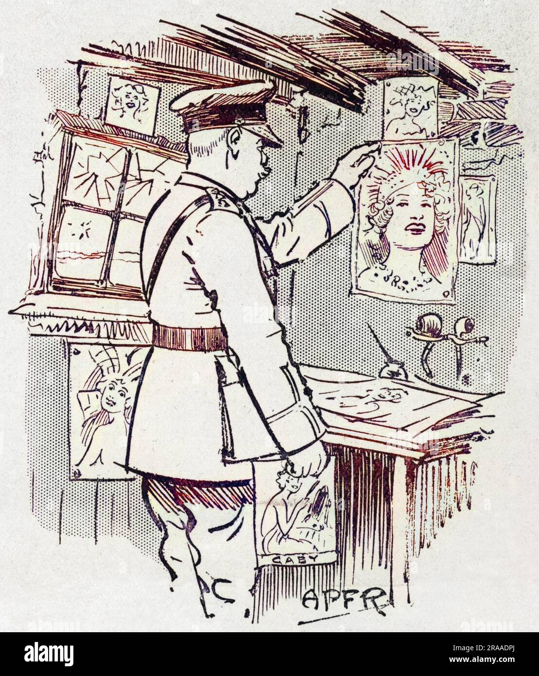 Ein Offizier, Stellvertreter des Kommandos, sammelt Bilder der Schauspielerin Gaby Deslys (1881-1920), um die Moral im Ausland zu verbessern. Datum: 1916 Stockfoto