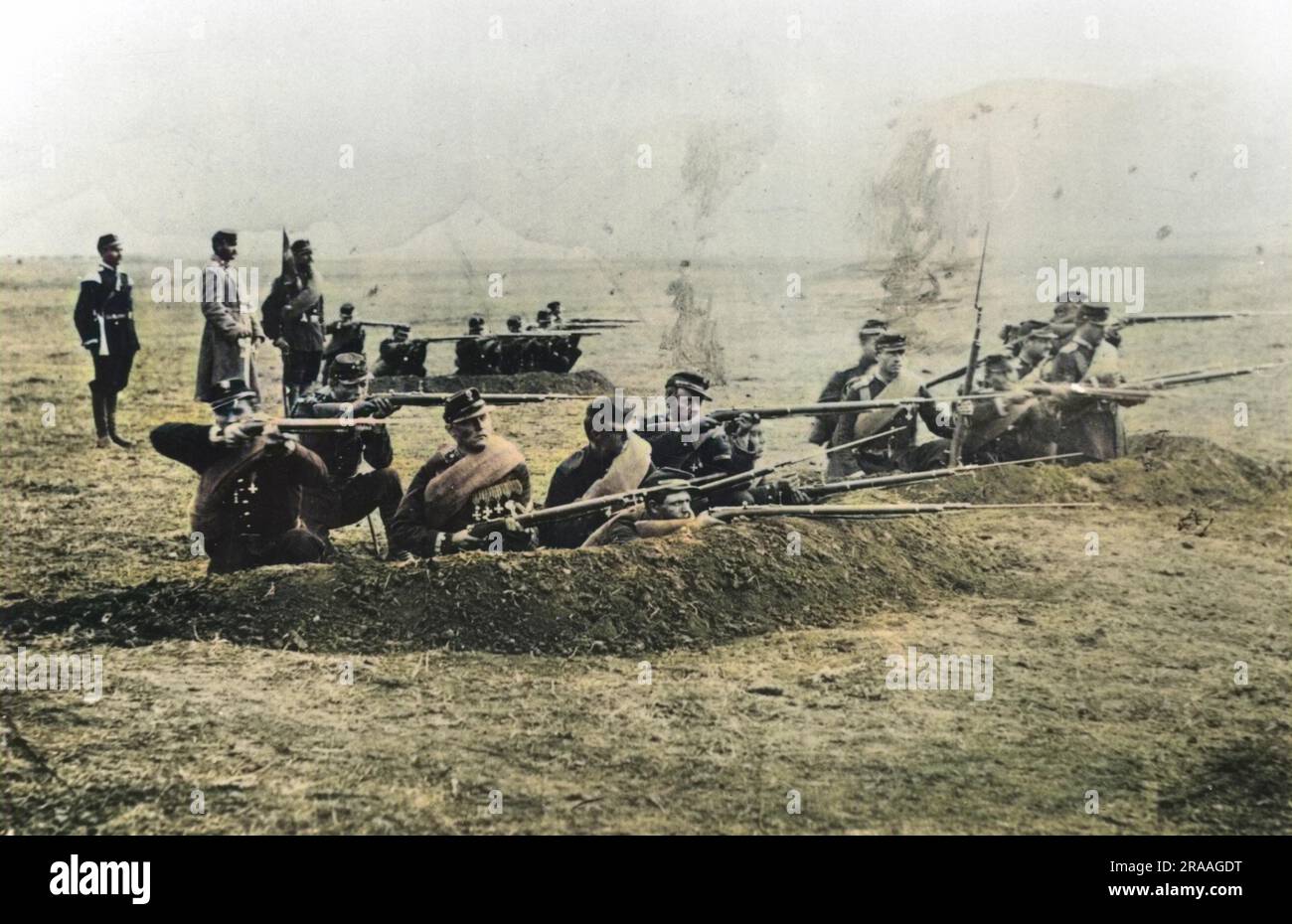 Russische Truppen feuern während des Russisch-türkischen Krieges (24. April 1877 û 3. März 1878) Bajonetten aus Gräben. Datum: Ca. 1877 Stockfoto