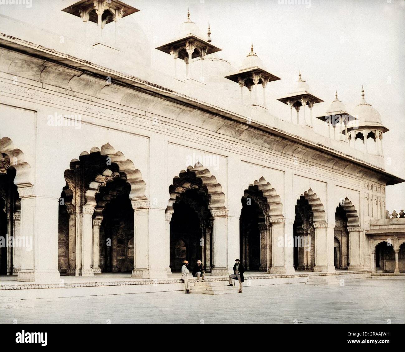 Blick auf Moti Masjid (Perlenmoschee), Agra, Uttar Pradesh, Indien. Datum: Ca. 1890er Stockfoto