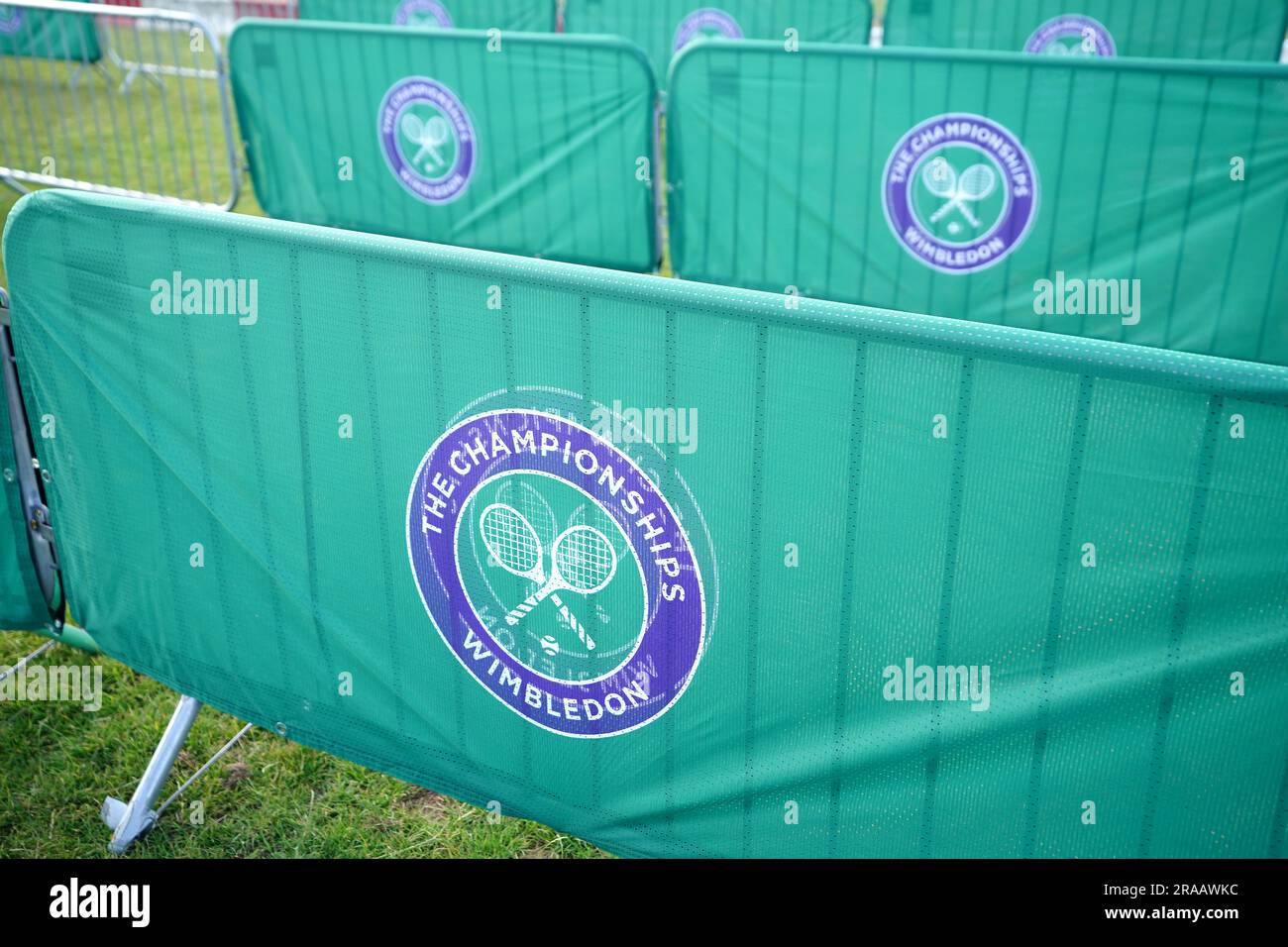 Die allgemeine Sicht auf Wimbledon hat vor den Meisterschaften, die am Montag beginnen, Grenzen gesetzt. Foto: Sonntag, 2. Juli 2023. Stockfoto