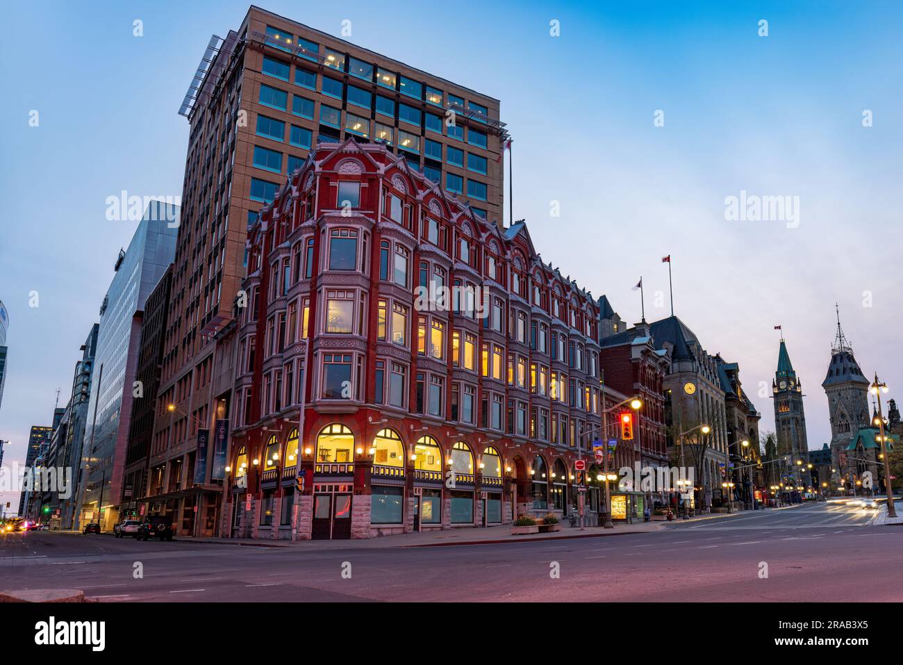 Ottawas bekanntes zentrales Gebäude befindet sich in der Elgin Street Stockfoto