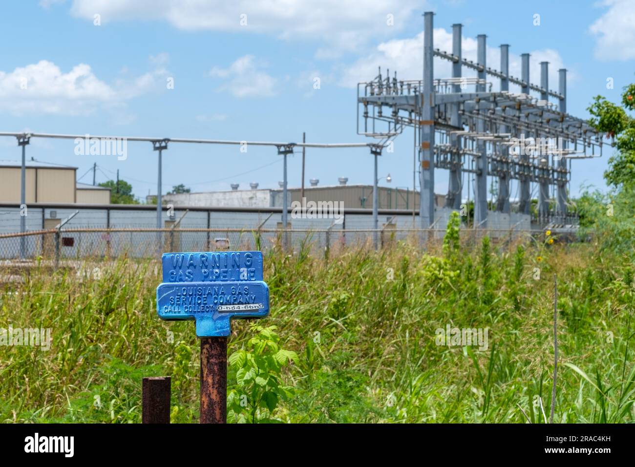 JEFFERSON, LA, USA - 12. JUNI 2023: Schließung der Gaspipeline Warnschild für Louisiana Gas Service Company Stockfoto