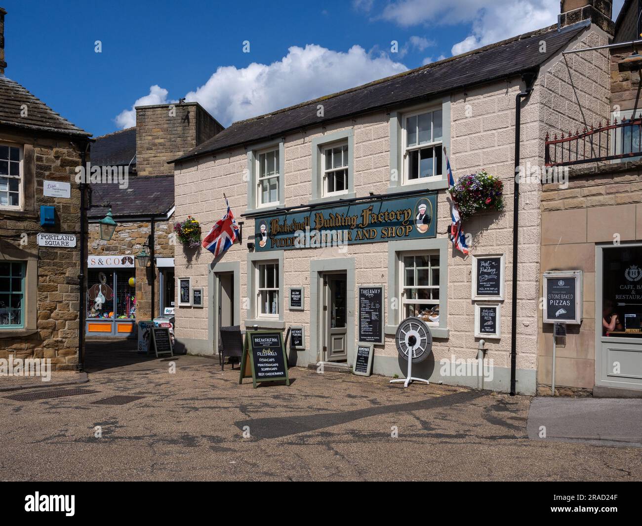 Bakewell Pudding, Pudding, Salon und Shop, Bakewell, Derbyshire, UK Stockfoto
