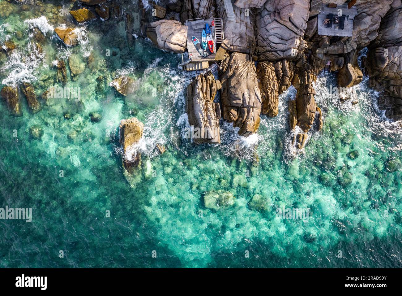 Blick aus der Vogelperspektive auf die Shark Bay in koh Tao, Thailand Stockfoto