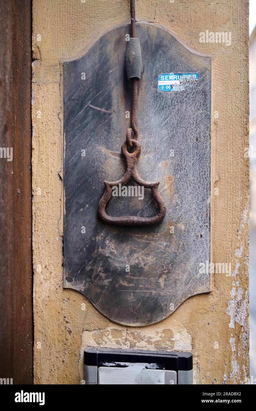 Old Door Entry zieht Bell Aix en Provence Frankreich Stockfoto