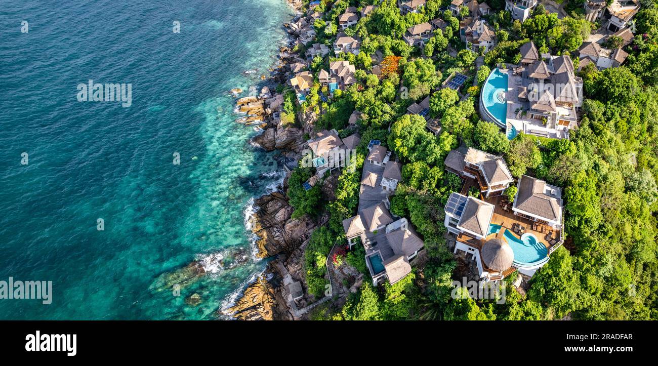 Blick aus der Vogelperspektive auf die Shark Bay in koh Tao, Thailand Stockfoto