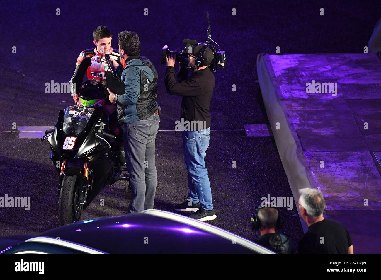 Xabier Zurutuza, FIM Junior GP World Championship Fahrer, beim X-Gravity Freestyle Motocross in San Sebastian (Kredit: Julen Pascual Gonzalez) Stockfoto