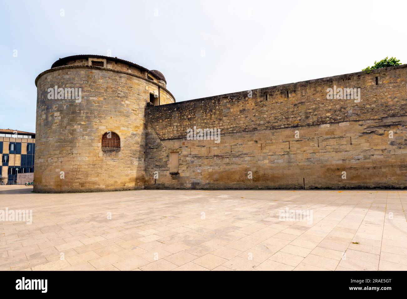 Mittelalterliche Stadtmauern der Altstadt von Bordeaux, Region Aquitanien, Frankreich. Stockfoto