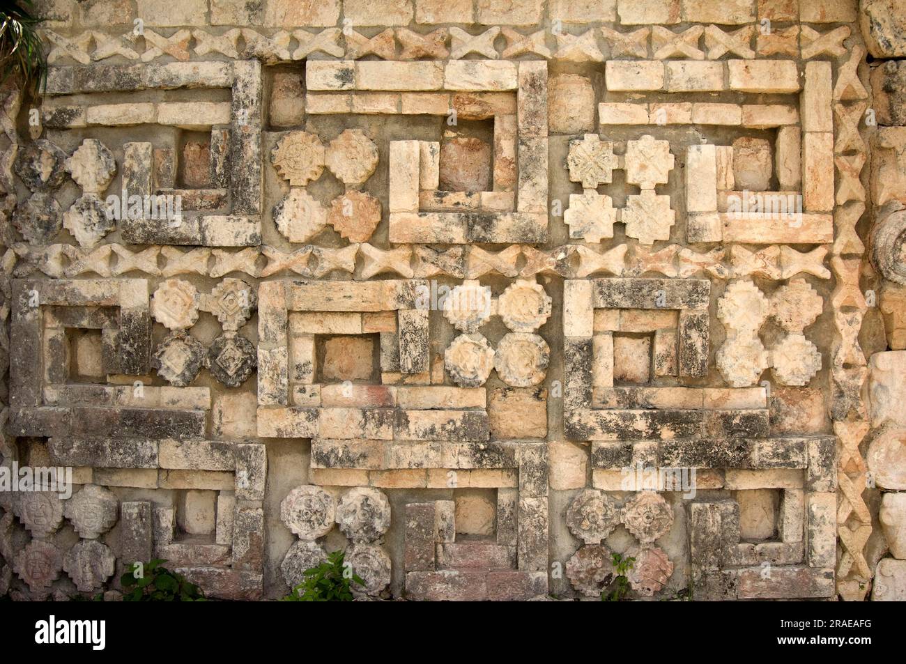 Geschnitzte Mauer, Gran, Große Pyramide, Uxmal, Yucatan, Mexiko Stockfoto