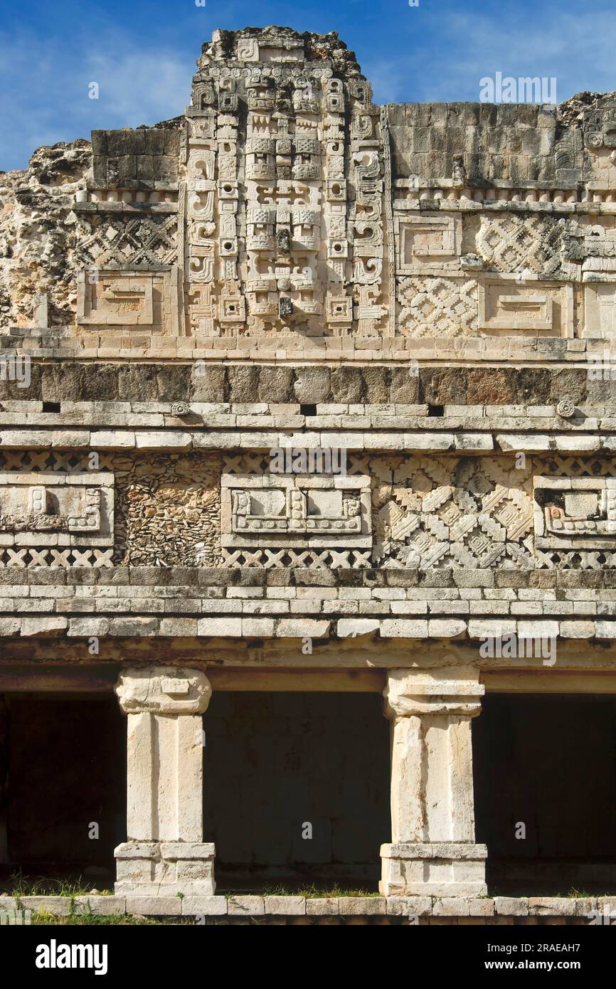 Die Säulen des Palastes, Cuadrangulo Monjas, das Nunnery Quadrangle, Uxmal, Yucatan, Mexiko Stockfoto