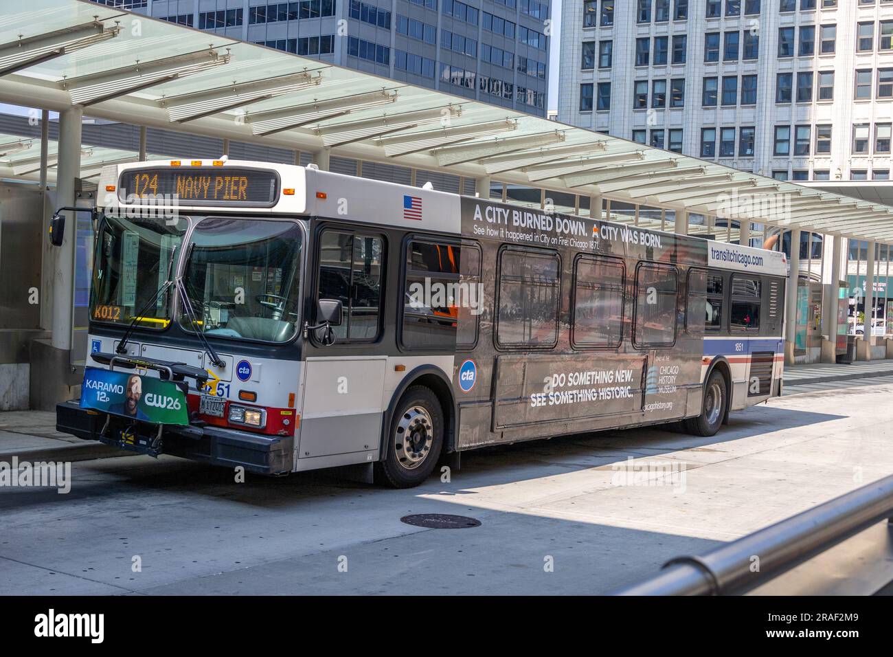 Chicago City Bus am Union Station Transit Center Downtown Chicago USA Chicago Transit Authority Bus hergestellt von New Flyer Industries Model D40LF Stockfoto