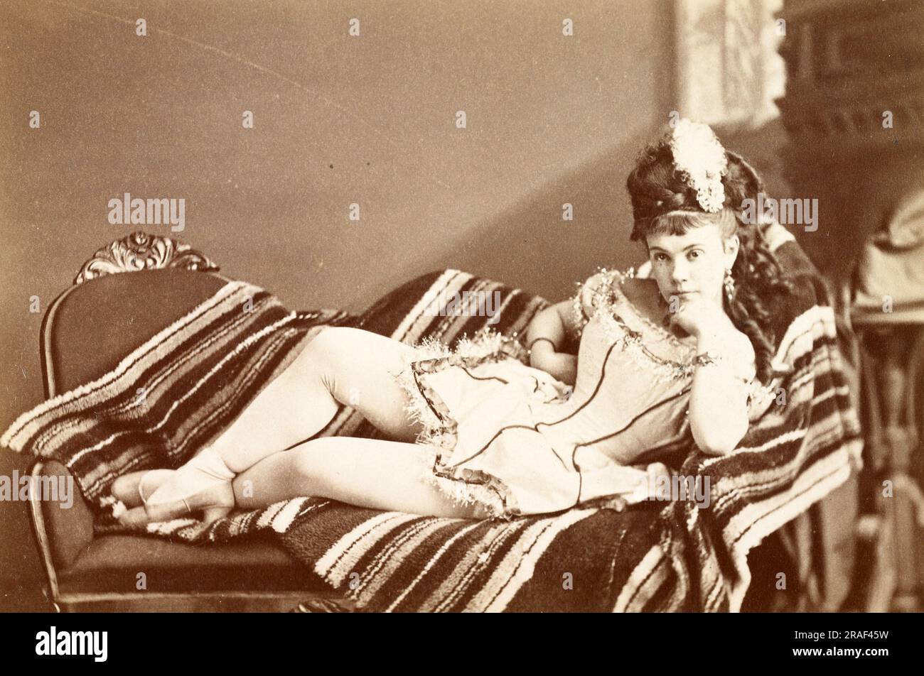Lucy Clinetop, Foto von Jeremiah Gurney, um 1870, Historisch, digitale Restaurierte Reproduktion von einer Vorlage aus dem 19. Jahrhundert / Lucy Clinetop, Foto von Jeremiah Gurney, ca. 1870, historische, digital restaurierte Reproduktion eines Originals aus dem 19. Jahrhundert Stockfoto