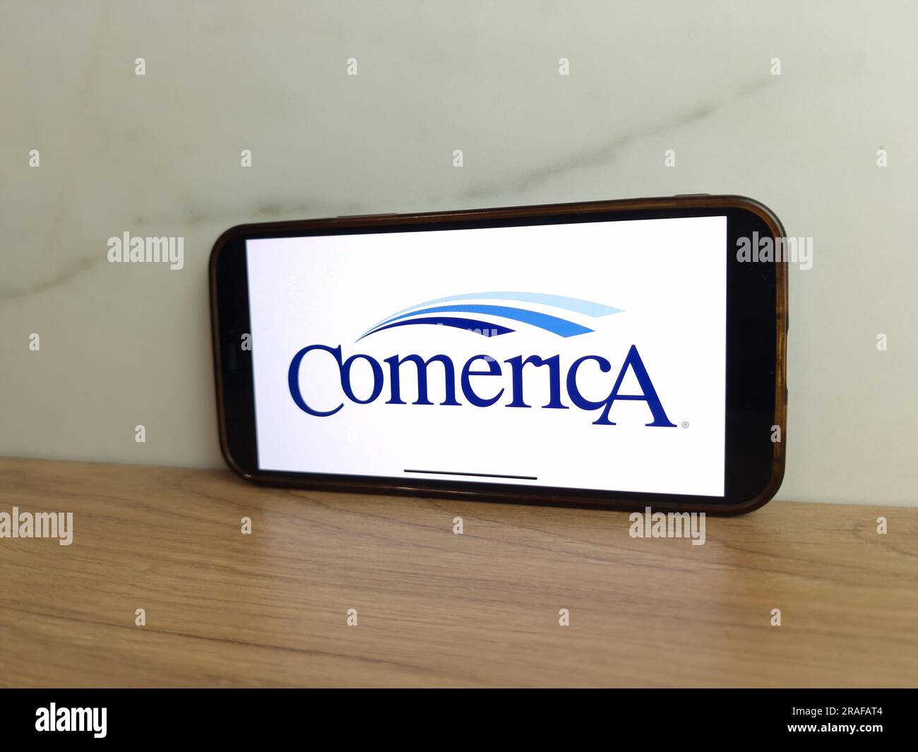 Konskie, Polen - 01. Juli 2023: Comerica-Logo des Finanzdienstleisters auf dem Bildschirm des Mobiltelefons Stockfoto